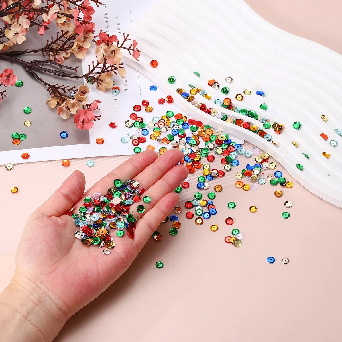 sourcing map 20000 piezas de lentejuelas sueltas de 6 mm a granel, lentejuelas bordadas, lentejuelas redondas con agujeros para hacer joyas, manualidades, costura, maquillaje, uñas, color verde