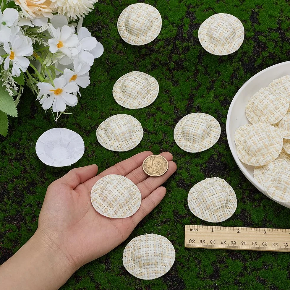 FINGERINSPIRE 30 mini sombreros de paja de imitación de 50 mm de diámetro, papel redondo plano con tela, sombreros pequeños, mocasín, tamaño pequeño, sombrero de punto de paja para manualidades de