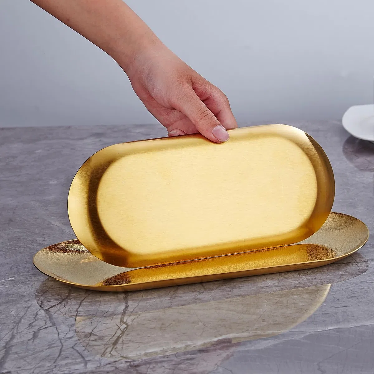 SANQIAHOME Platos de aperitivo óvalo de 21x9cm, juego de 4,platos llanos de acero inoxidable grueso, platos de postre de pasta para sushi, horno de frutas/lavavajillas apto,Oro