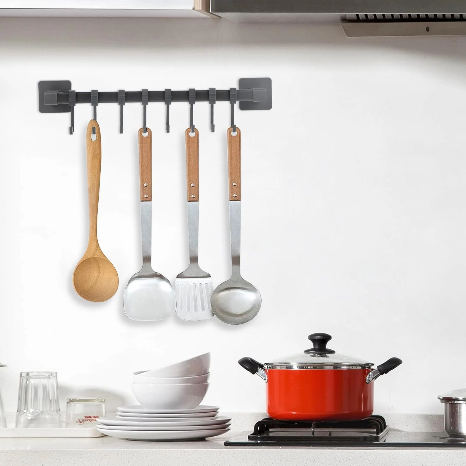 wenrescry Barra de Ganchos Cocina Autoadhesiva (8 Ganchos) – Sin Taladros, Soporta hasta 5kg, para Utensilios, Ollas Pequeñas, Organizador de Pared Negro
