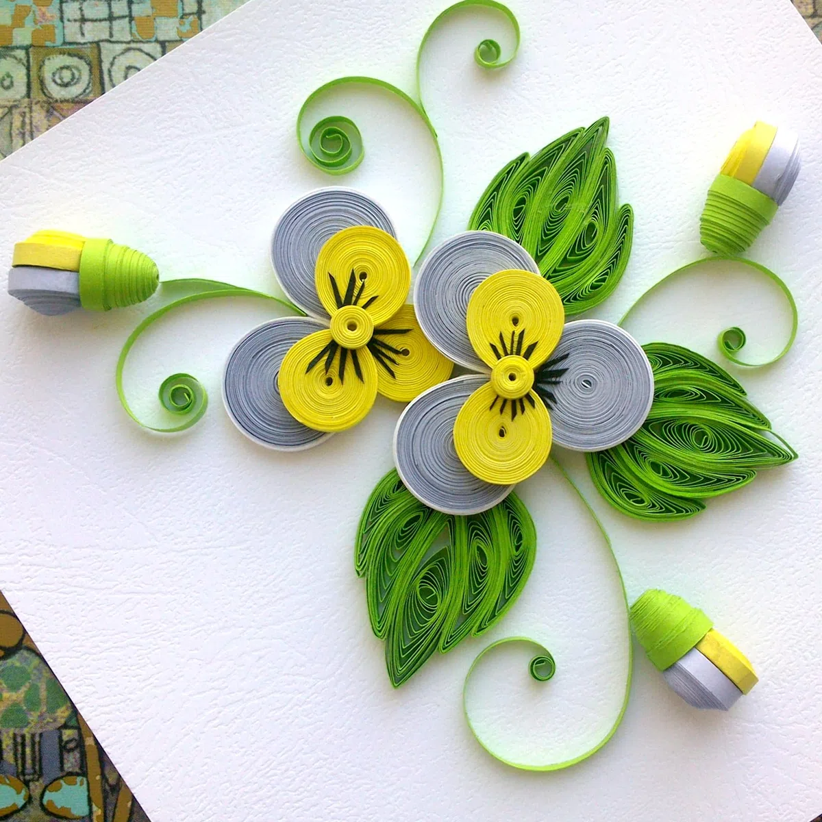 Tiras de papel de filigrana de 5 mm de ancho, 40 colores, 900 tiras, kit de tiras de papel de origami para manualidades, longitud de 39 cm