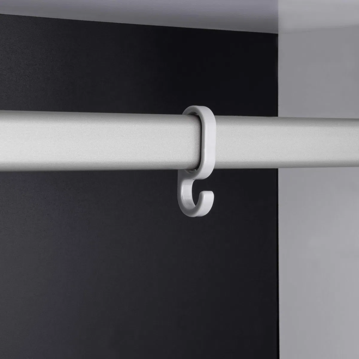 Gedotec Gancho de plástico plateado - para barra de armario ovalada H10623 | 10 piezas - Ganchos para barra de armario ovalada | 60 x 23 mm (alto x ancho)
